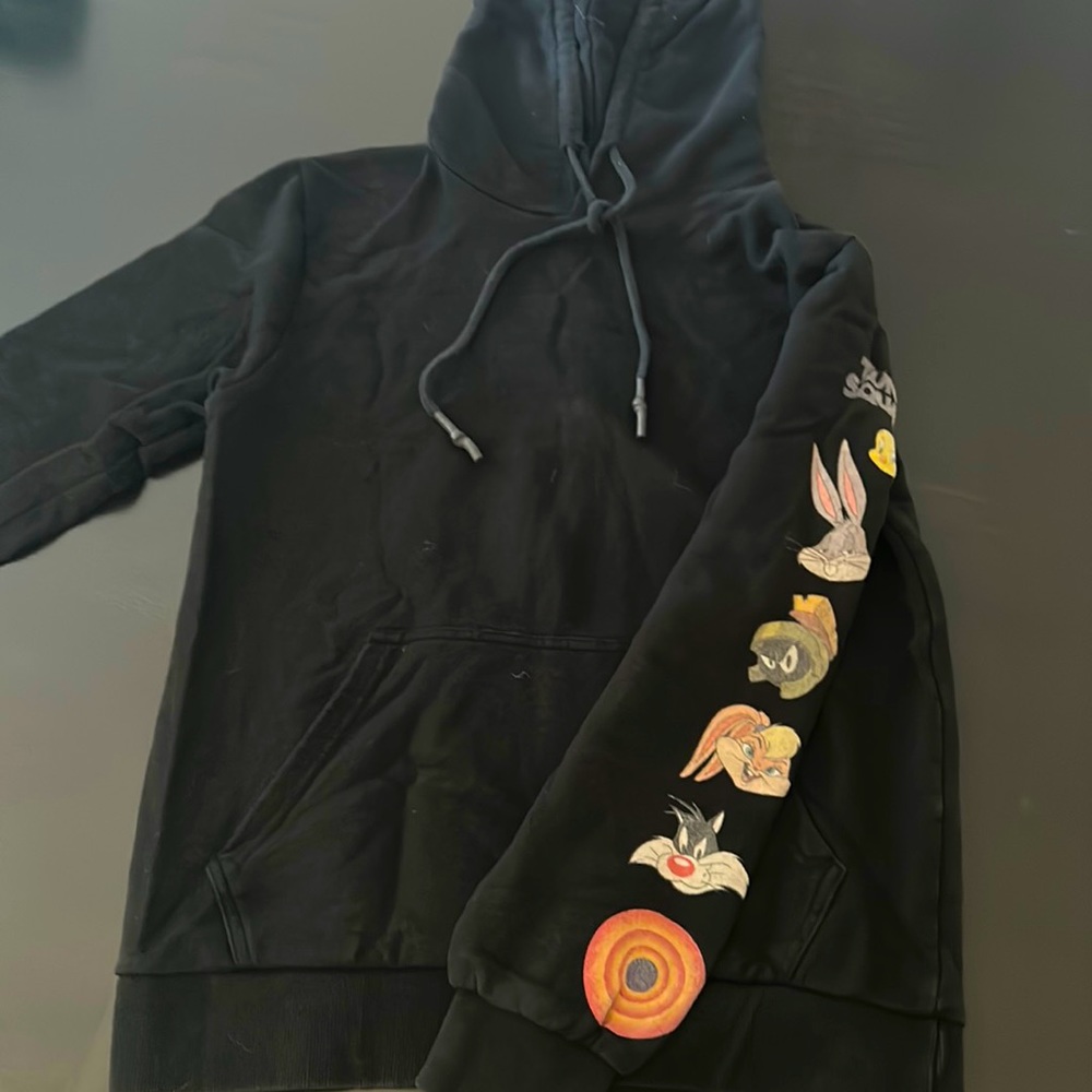 A comfy Hoodie, that’s in great condition It’s unique, comfy, and very stylistic
